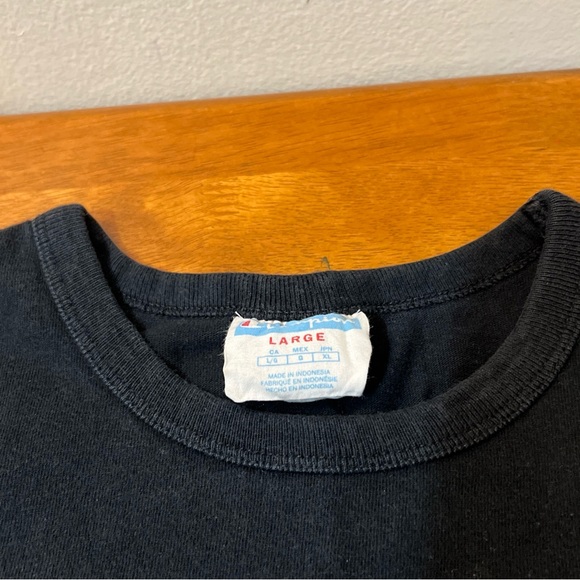 Champion Black Tee with Logo Accent Size LARGE - Picture 5 of 8